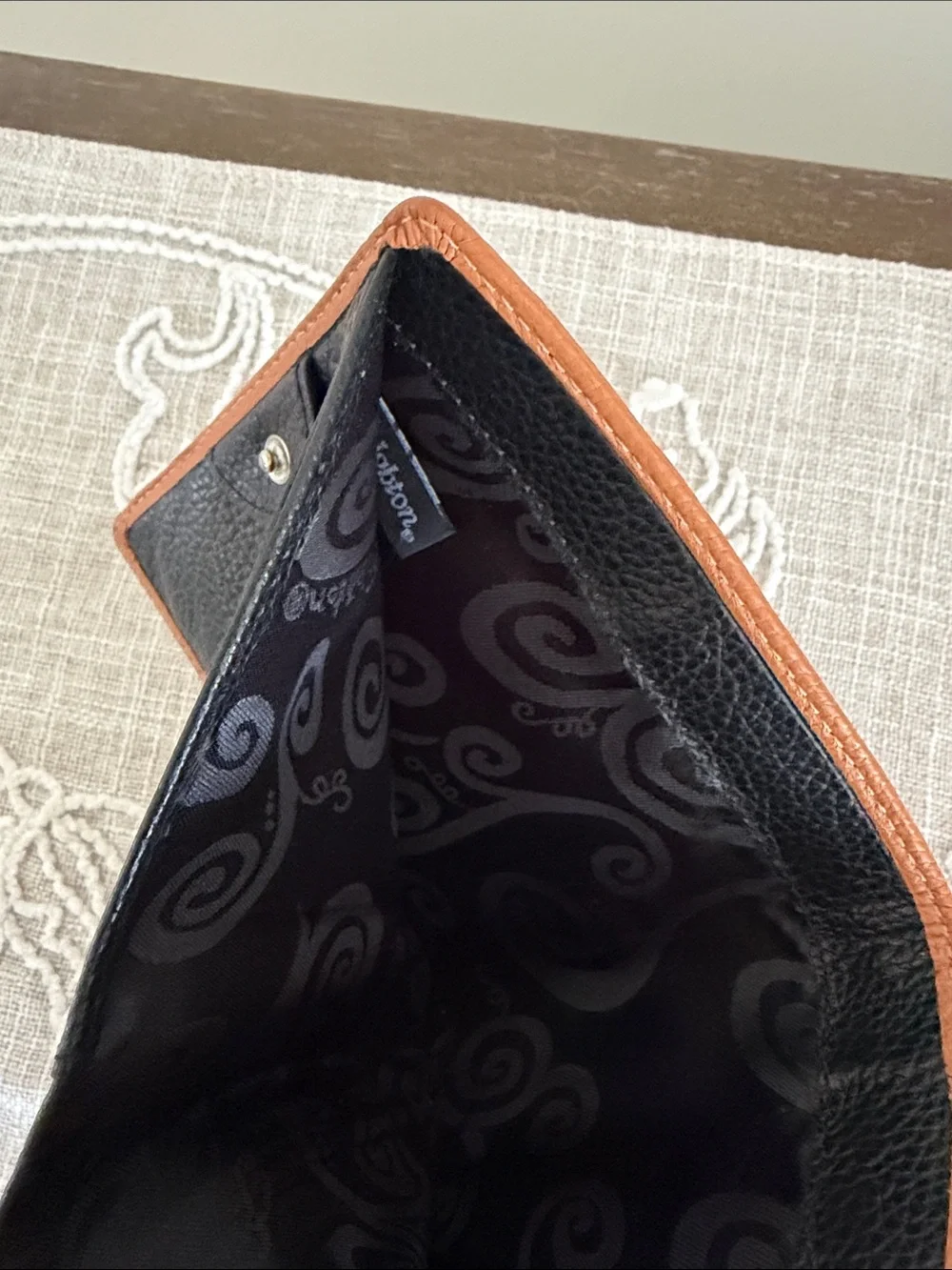 Brighton Ferrara Ritoro Naturella Tan Leather Bifold Wallet with Snap Closure
